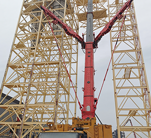  Hoisting site of Huai'an crane rental