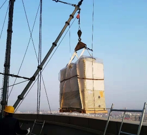  High rise hoisting construction