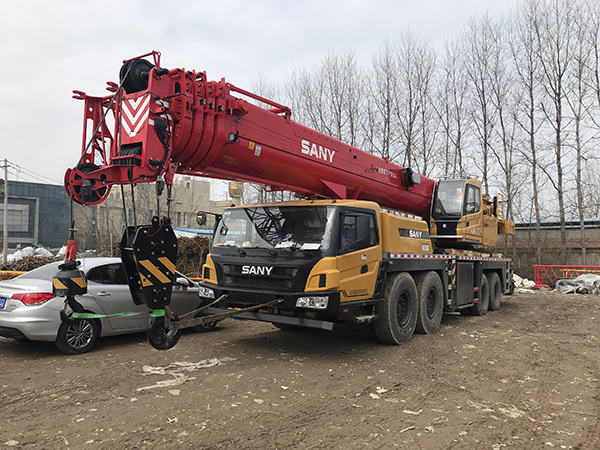  Folding boom crane